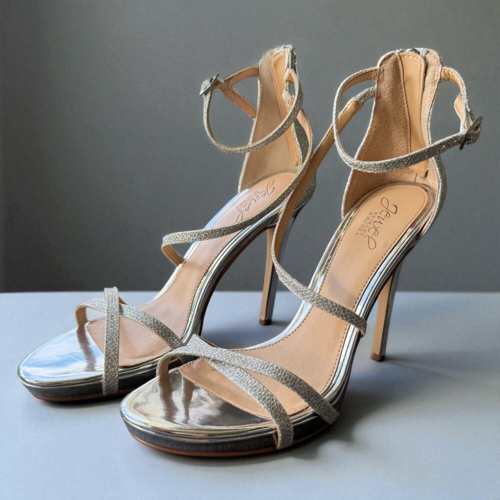 Jewel Badgley Mischka Galen Silver Heels – Size 8.5 – New Without Box